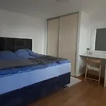 Grbavica Cozy - Free Parking * 사라예보