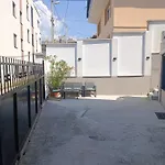 Grbavica Cozy - Free Parking Апартаменты *