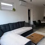 Grbavica Cozy - Free Parking 사라예보