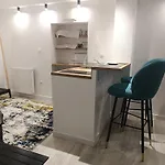 Grbavica Cozy - Free Parking 아파트