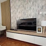 Apartamento Grbavica Cozy - Free Parking Saraievo