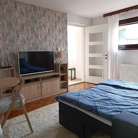 Grbavica Cozy - Free Parking Apartment Sarajevo