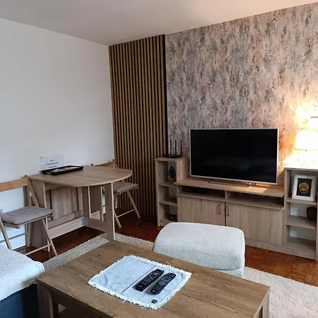 Grbavica Cozy - Free Parking *