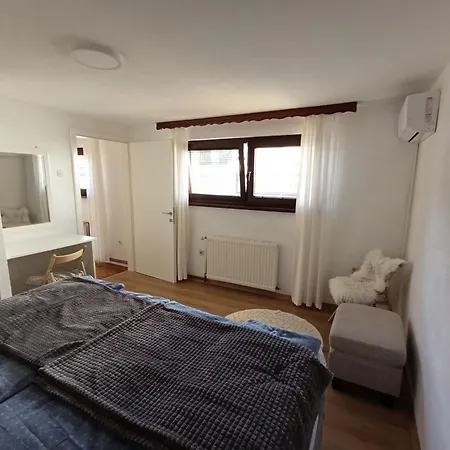 Apartment Grbavica Cozy - Free Parking Sarajevo