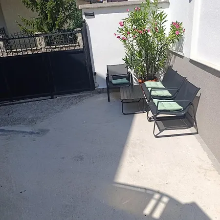 Grbavica Cozy - Free Parking