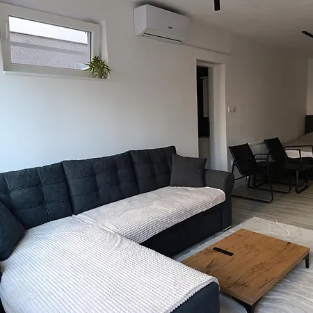 Grbavica Cozy - Free Parking Sarajevo